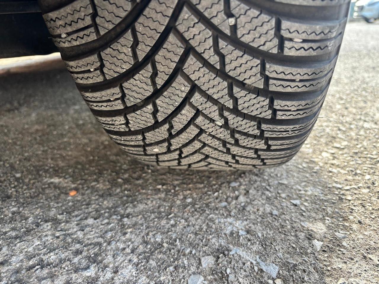 Volkswagen Passat 1.6 TDI 120CV TETTO APRIBILE