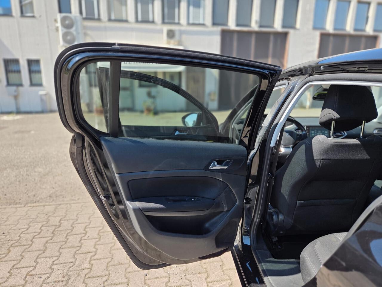 Peugeot 308 BlueHDi 120 S&S Allure