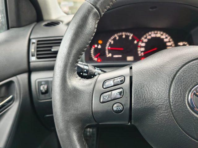 TOYOTA Corolla 1.4 D-4D M-MT 5 porte Sol ESP