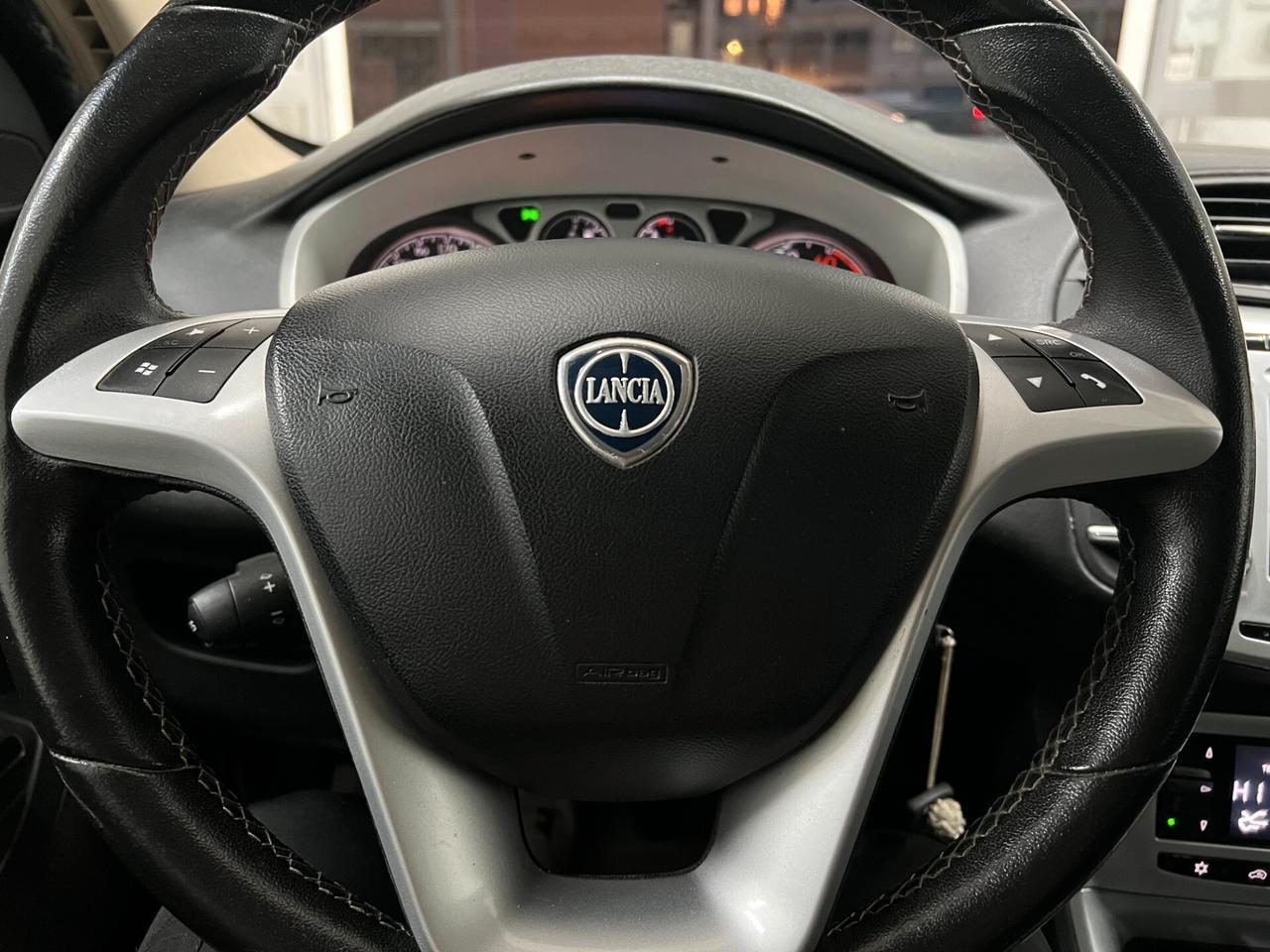 Lancia Delta 1.4 T-Jet 120 CV Platino Ecochic GPL