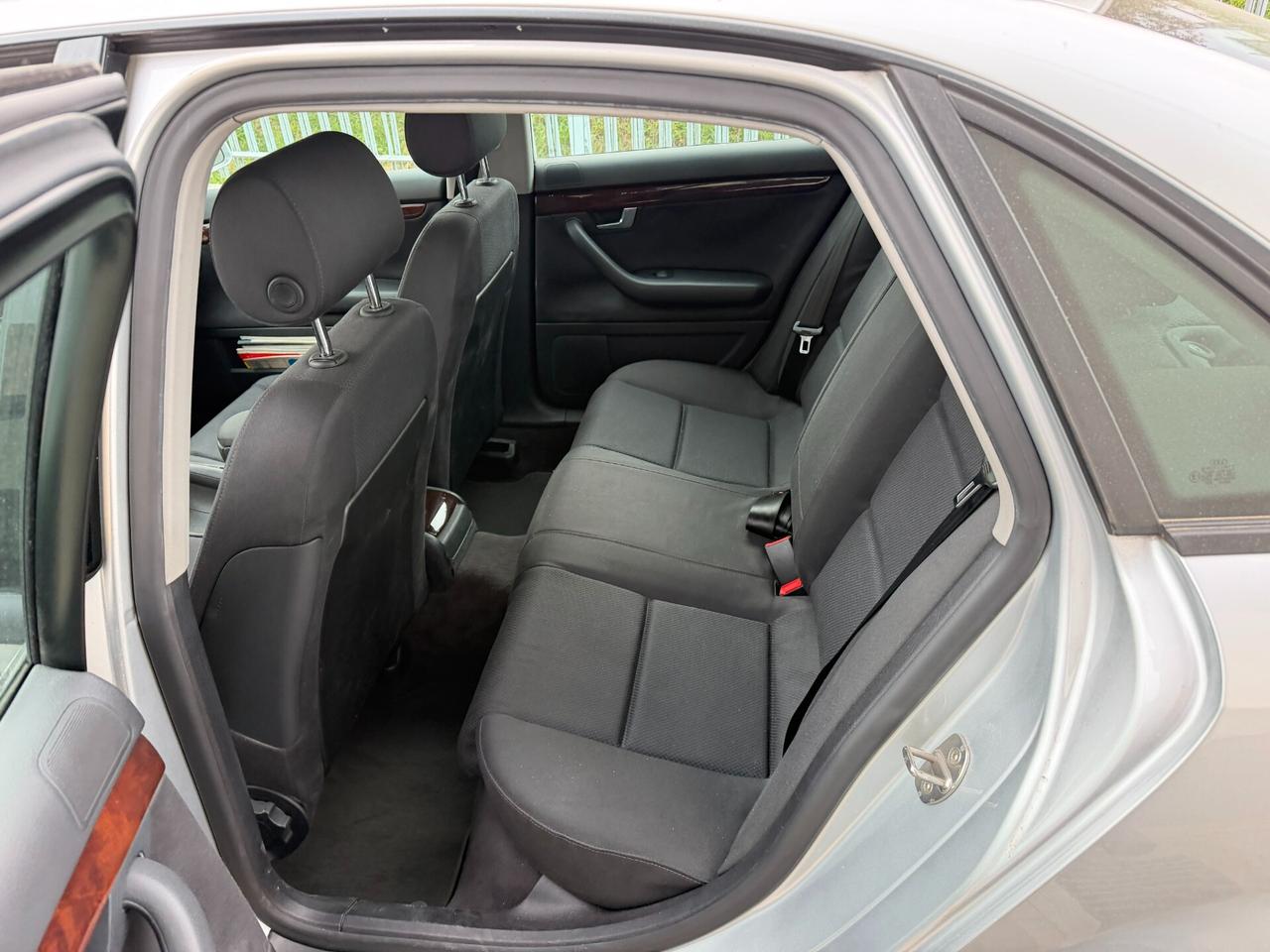 Audi A6 2.5 V6 TDI cat