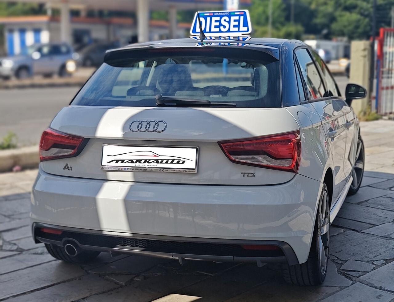 AUDI A1 1.4 TDI 90 CV S-TRONIC S-LINE