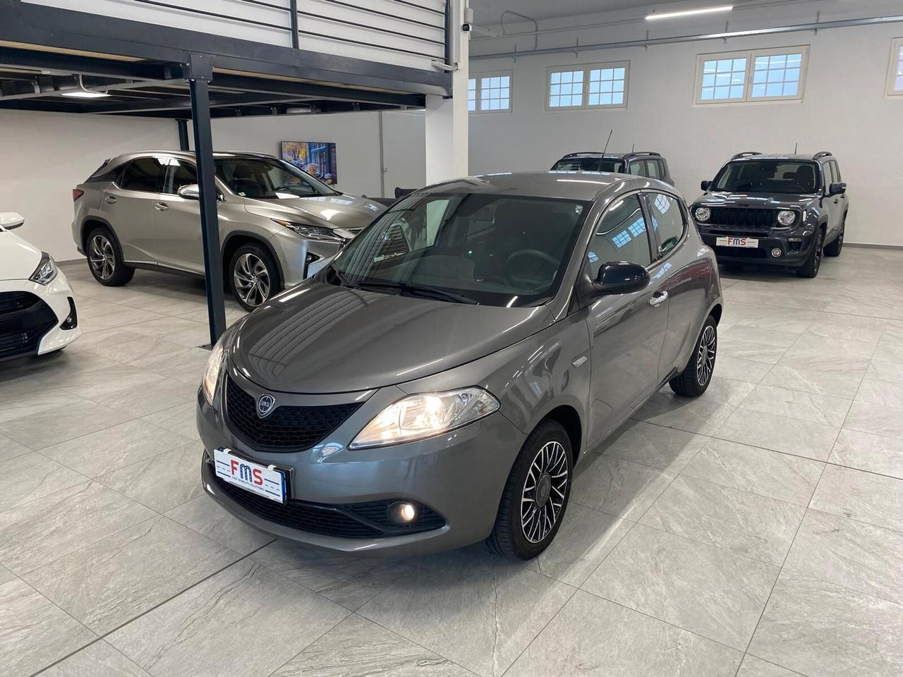 Lancia Ypsilon 1.2 69 CV 5 porte GPL Ecochic Gold