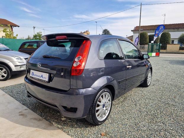 FORD Fiesta S 1.6 Tdci 90 Cv *Neopatentati*