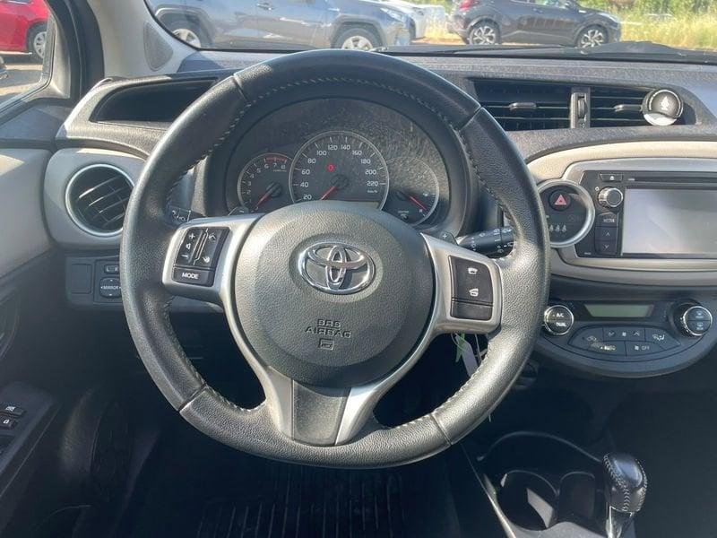 Toyota Yaris Yaris 5p 1.3 Lounge s&s cvt