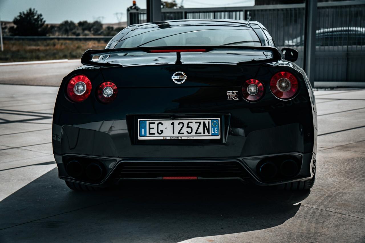Nissan GT-R 3.8 V6 Black Edition