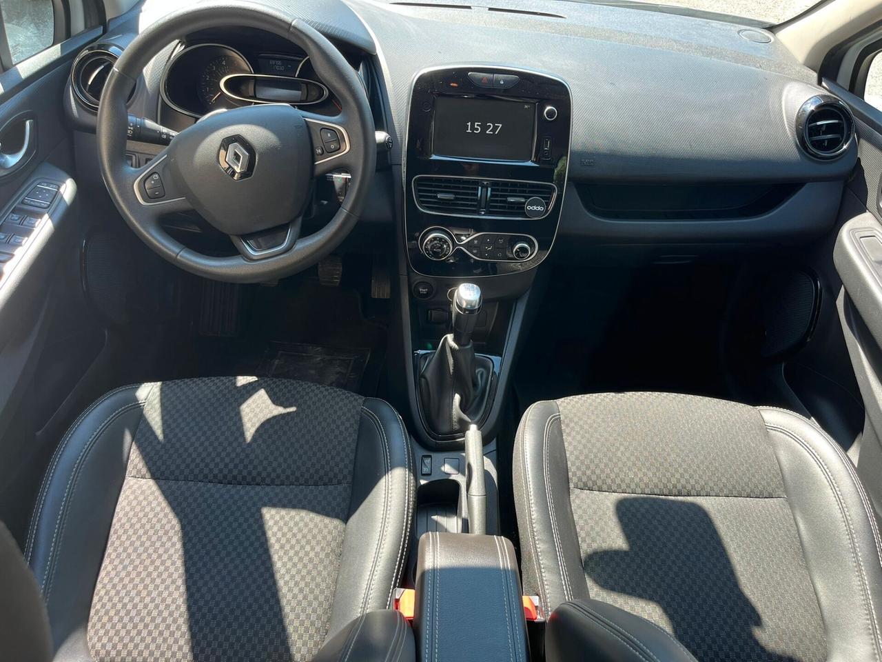 Renault Clio dCi 8V 90 CV 5 porte Moschino Intens ok neopatentati