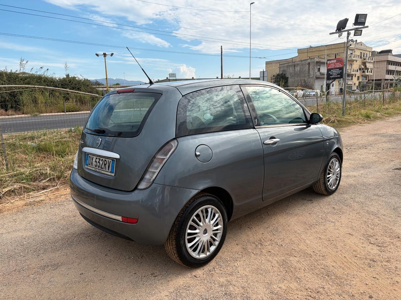 LANCIA YPSILON 1.2 60CV ANNO 2009 190.000 KM