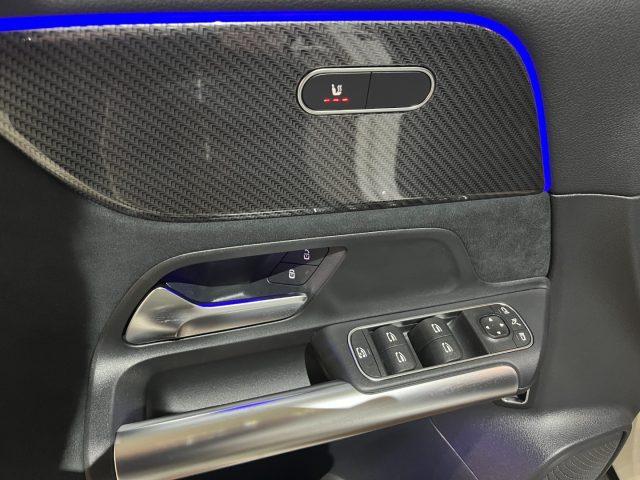 MERCEDES-BENZ GLA 200 d Autom. AMG Premium Plus LED MULTICOL/TELEC PARK