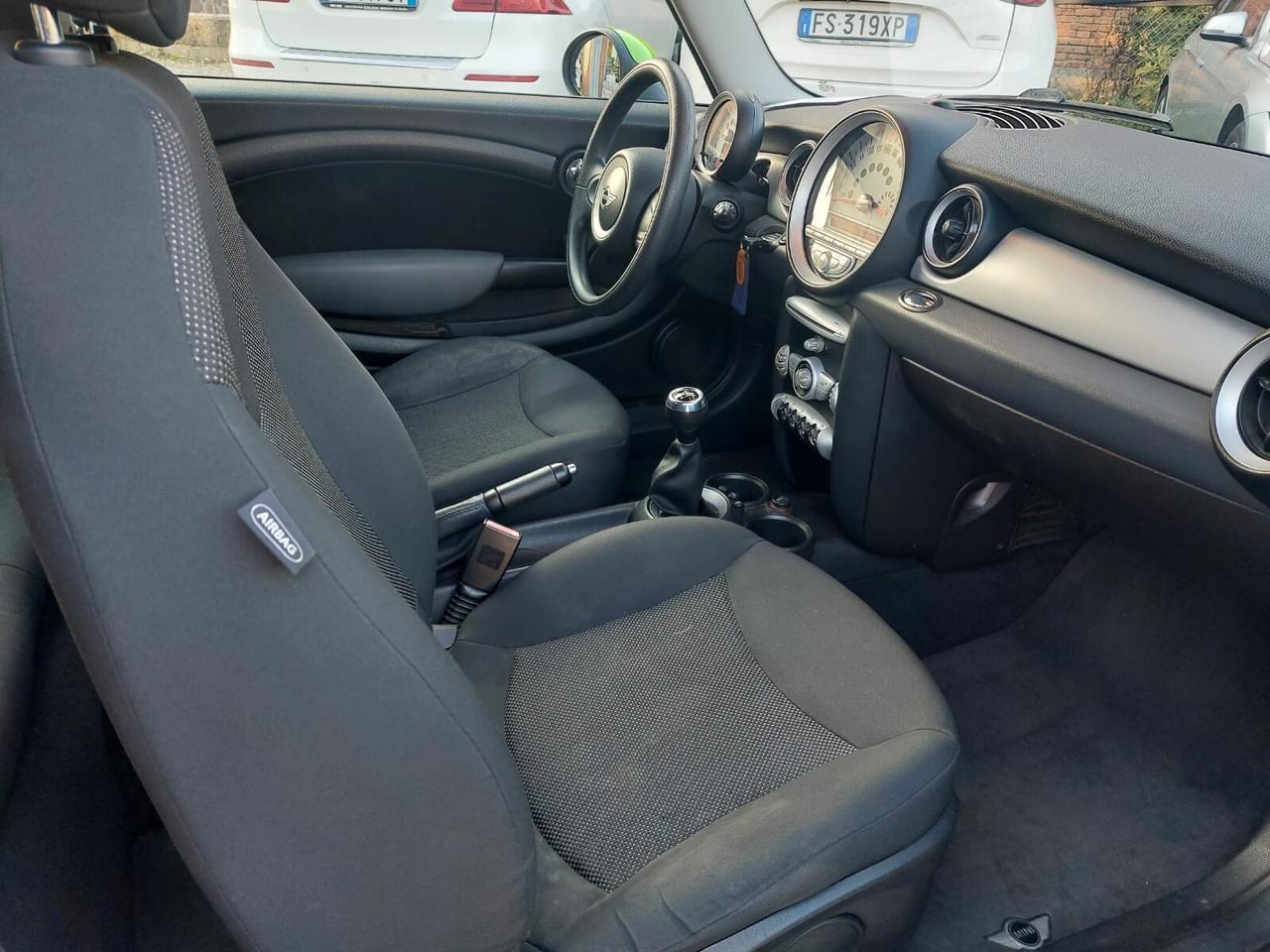 Mini 1.6 DIESEL Cooper D UNICO PROPRIETARIO