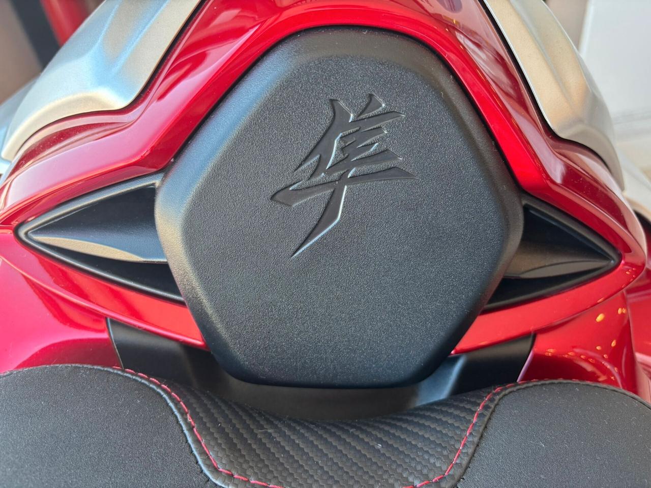 Suzuki Hayabusa GSX 1300 R UNICO PR.