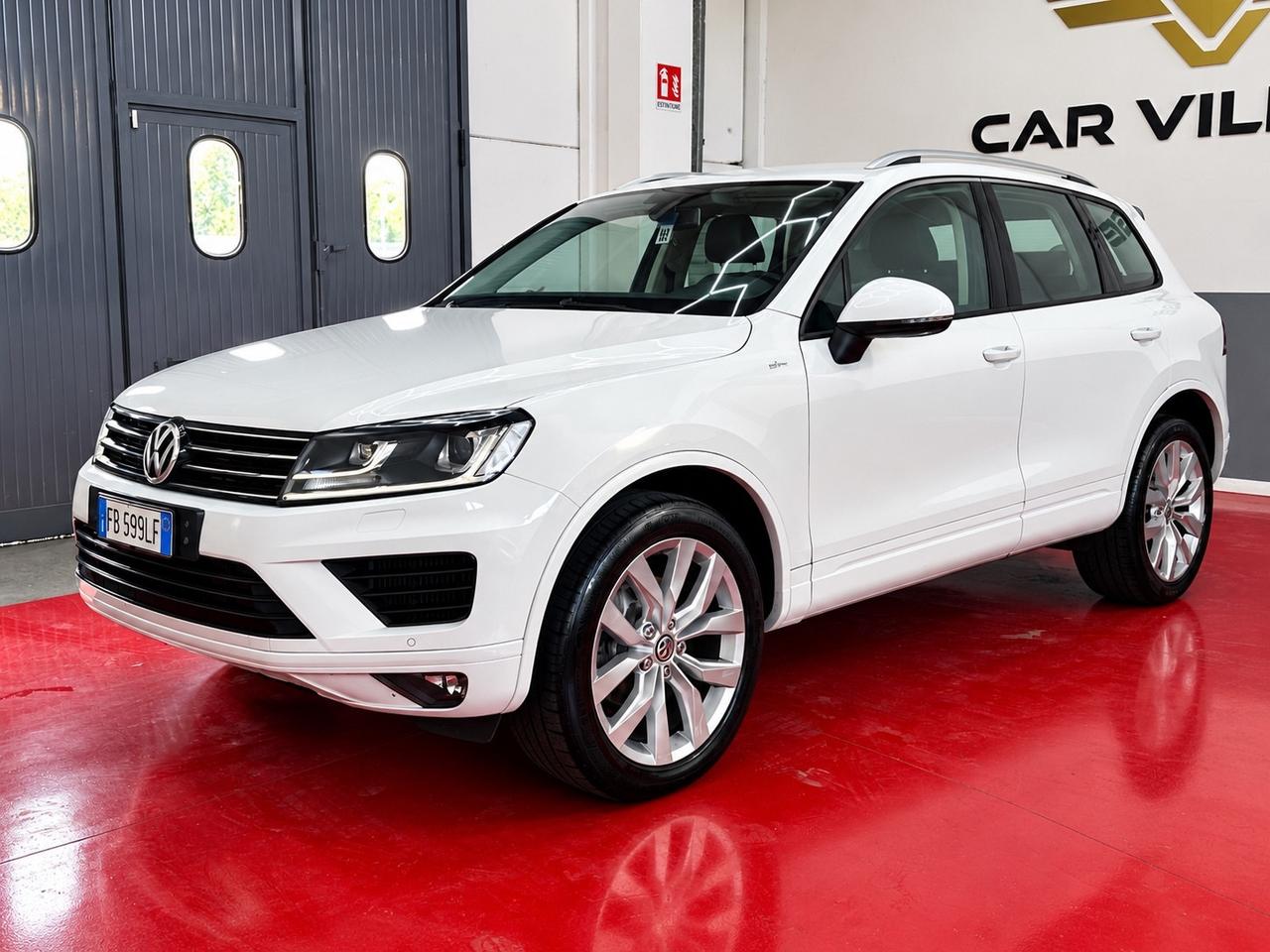 Volkswagen Touareg 3.0 TDI 262 CV tip. BlueMotion Technology Executive