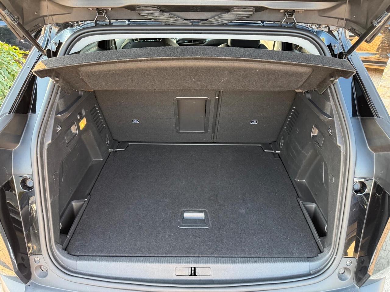 Peugeot 3008 BlueHDi 130 S&S EAT8 Allure Pack