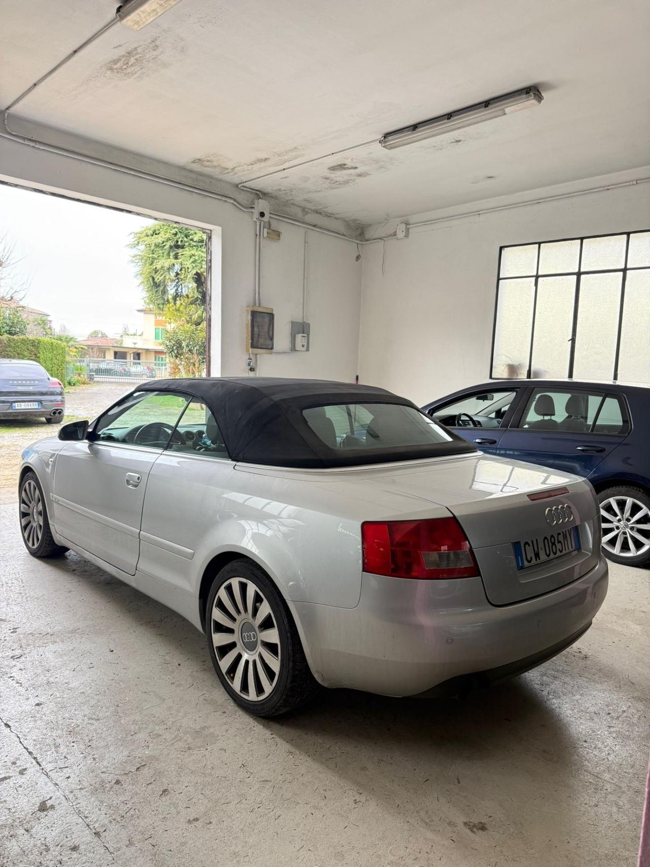 Audi A4 Cabriolet 2.5 V6 TDI cat