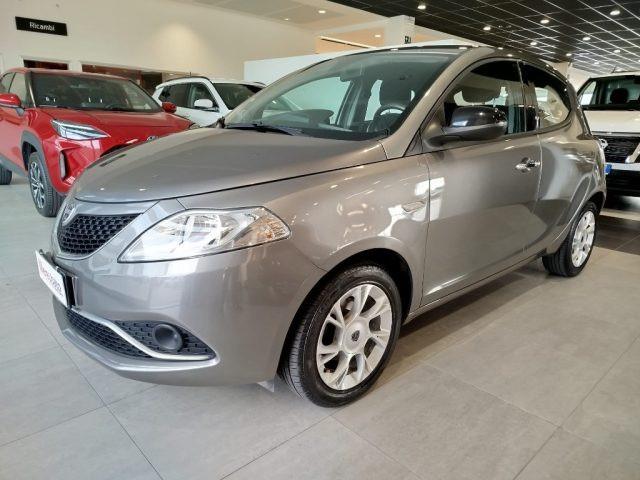 LANCIA Ypsilon 1.2 69 CV 5 porte Silver