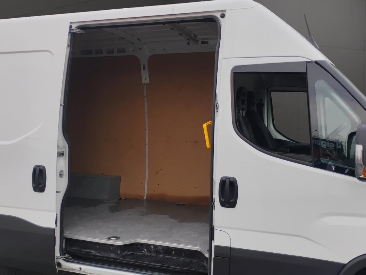 IVECO Daily 35 S16 V H2 3520 L2