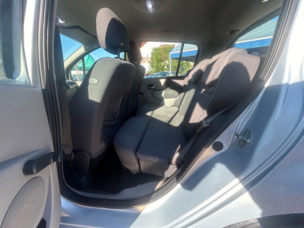 Renault Modus 1.2 16V Luxe Privilège