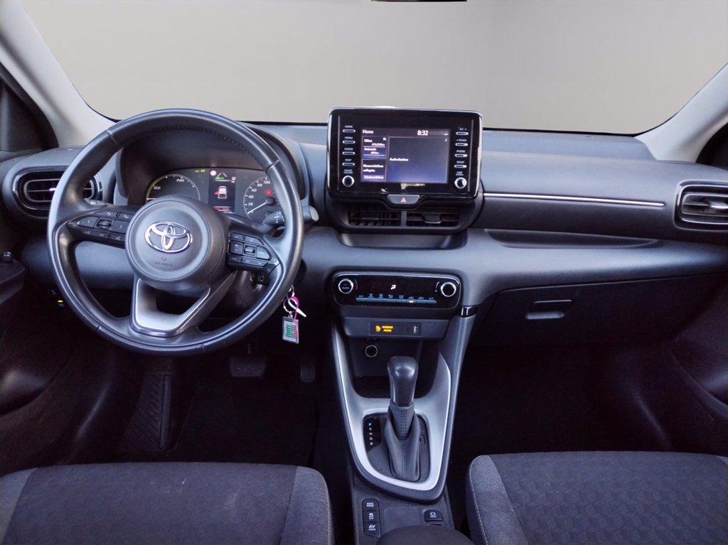 TOYOTA Yaris 1.5h active del 2023