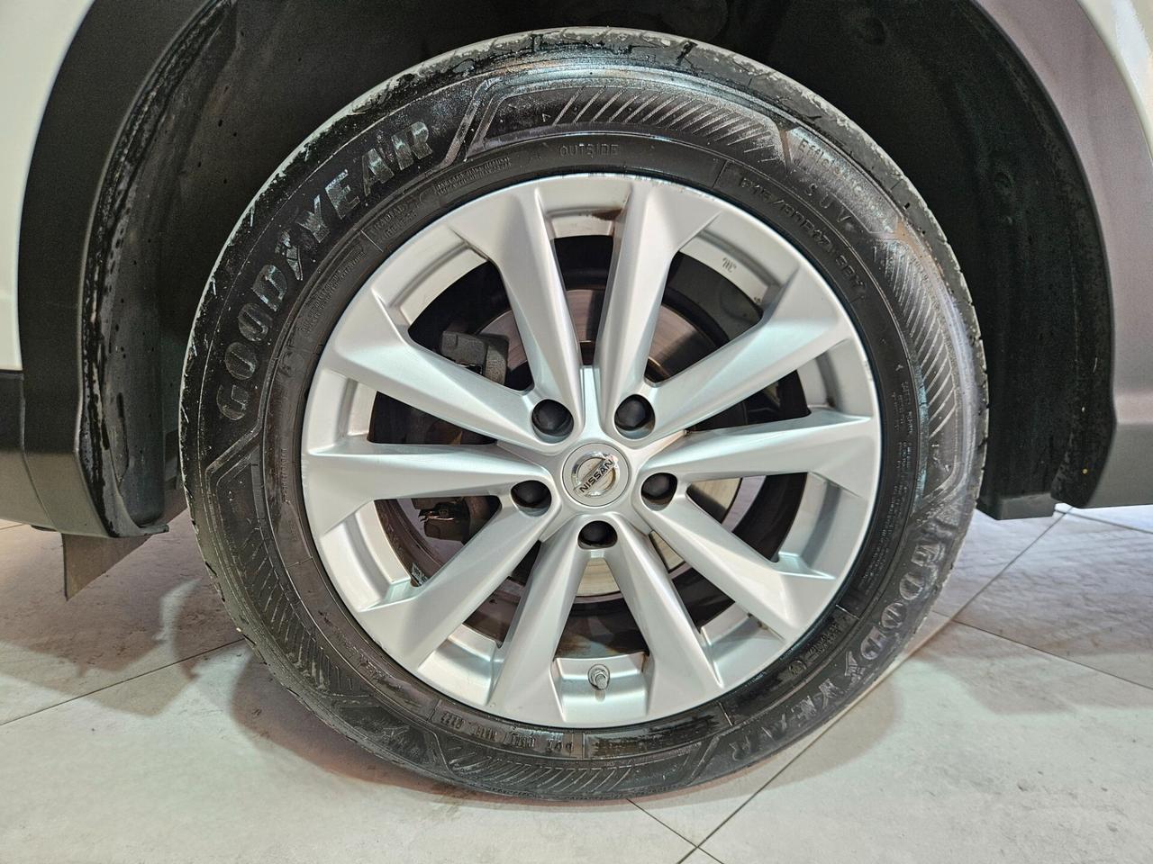 Nissan Qashqai 1.2 dig-t Visia 115cv