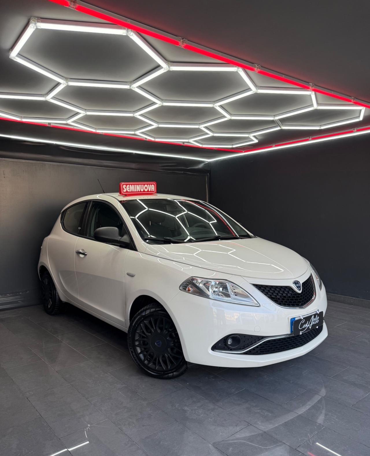 Lancia Ypsilon 1.2 Benzina Gold 44000 KM