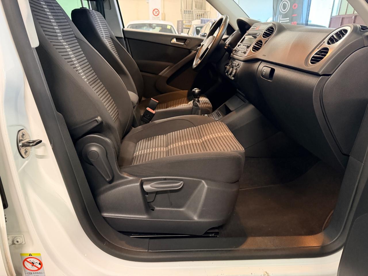 Volkswagen Tiguan 2.0 TDI 170 CV DPF Sport & Style (18°)