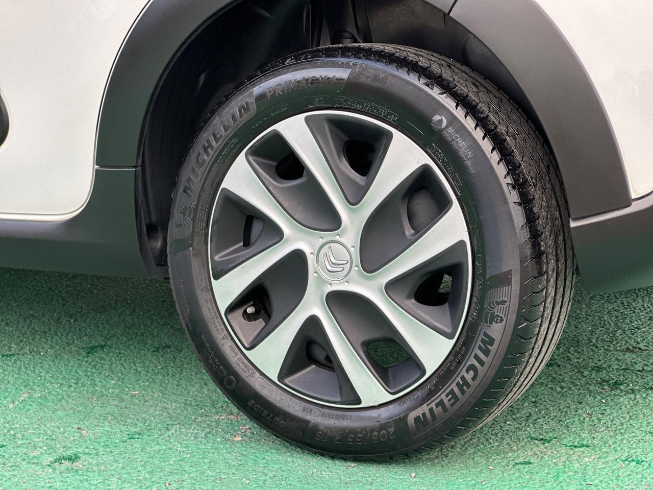 Citroën C3 1.2 Puretech 83cv Shine 2020