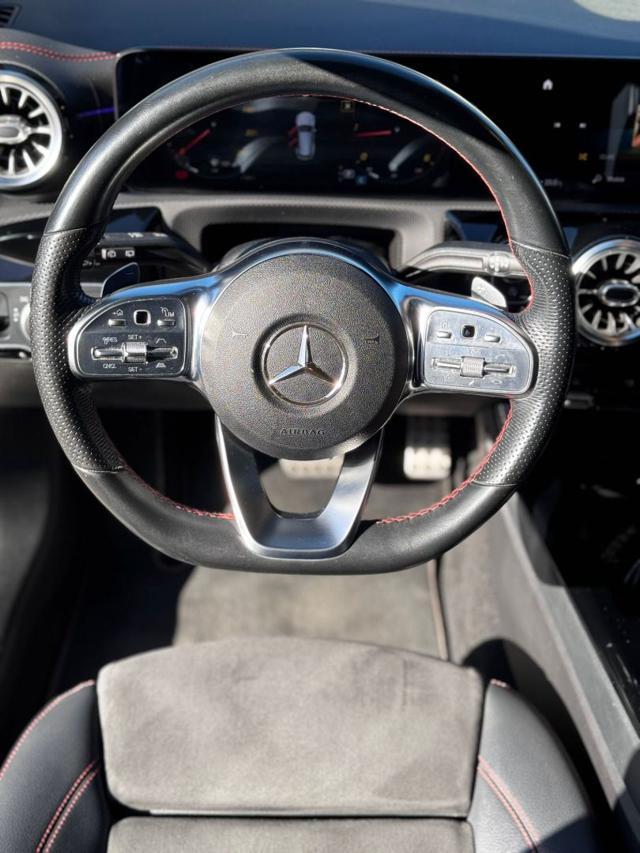 MERCEDES-BENZ CLA 220 d Automatic Shooting Premium AMG 24 mesi garanzia