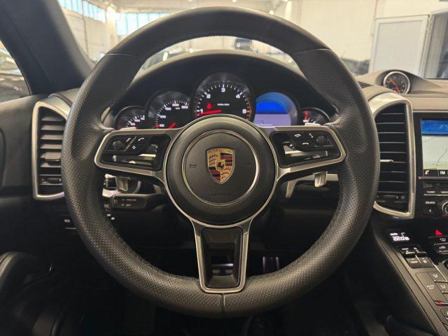 PORSCHE Cayenne 3.0 Diesel //TETTO//SPORT CHRNO//21