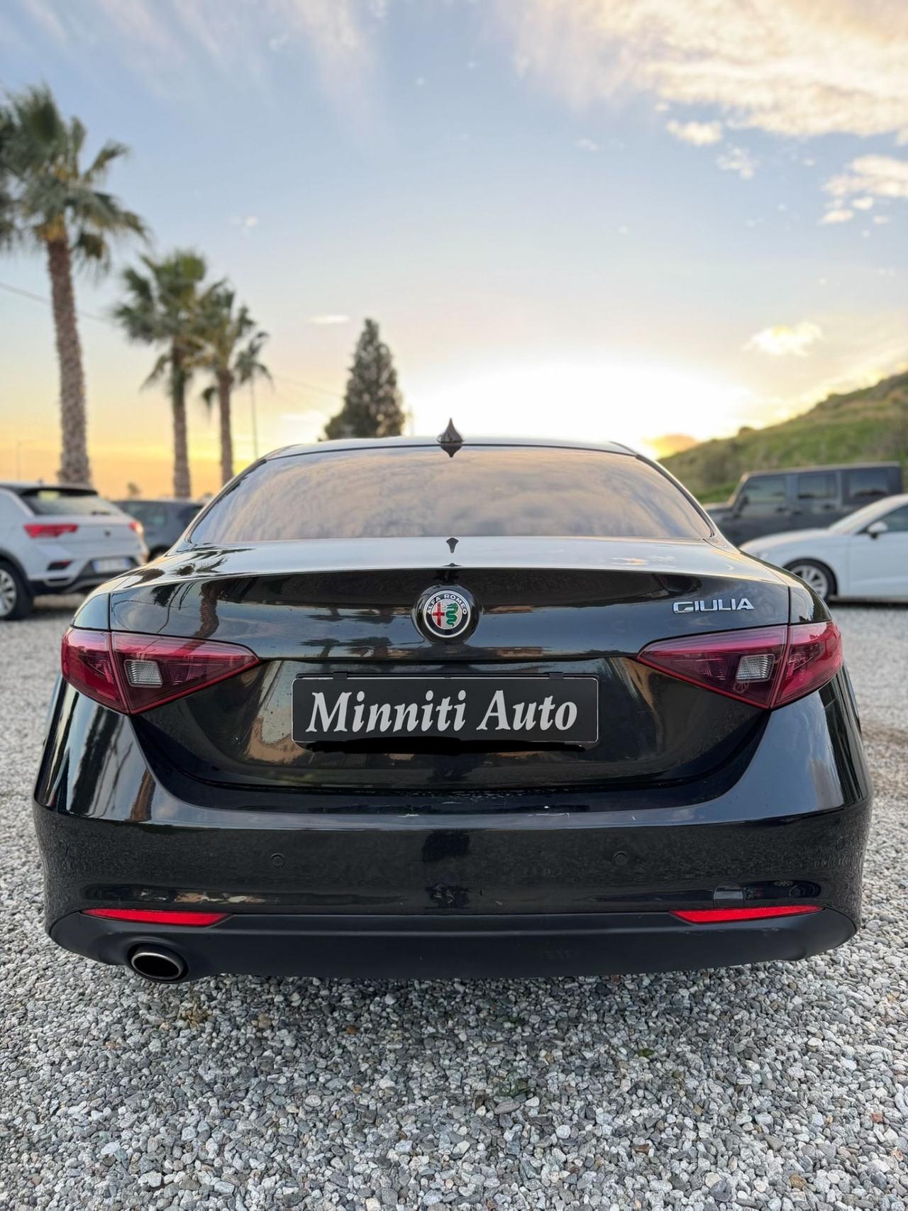 Alfa Romeo Giulia 2.2 Turbodiesel 150 CV Business Launch Edition