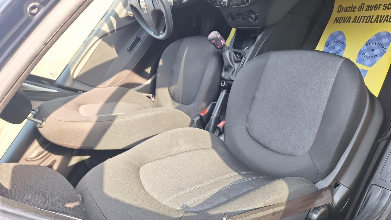 Fiat Punto 1.4 8V 5 porte Easypower Street