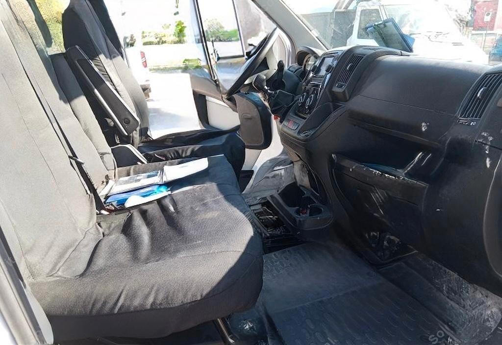 FIAT DUCATO MAXI 2.3 CASSONE 7 POSTI CON GRU