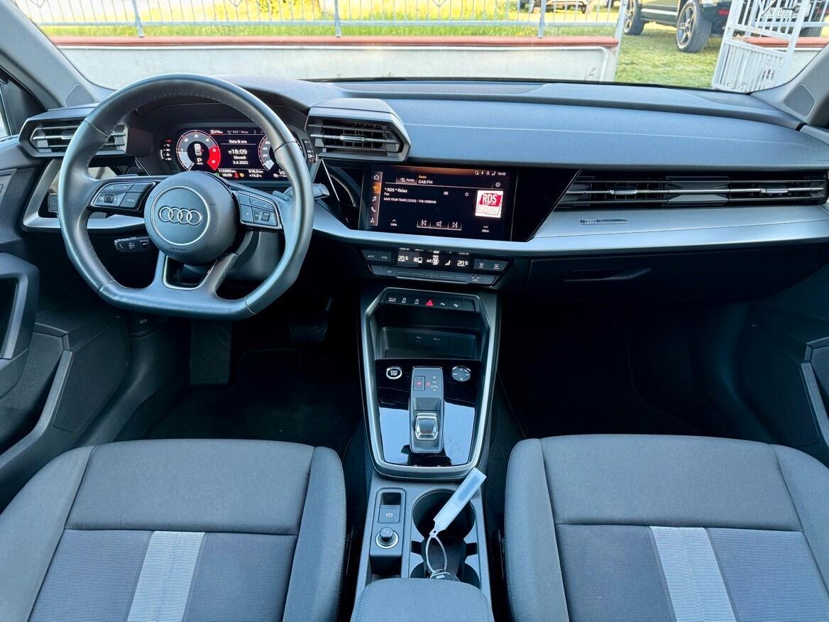 Audi A3 Sedan 35 TDI S tronic Sport Cerchi da 18'