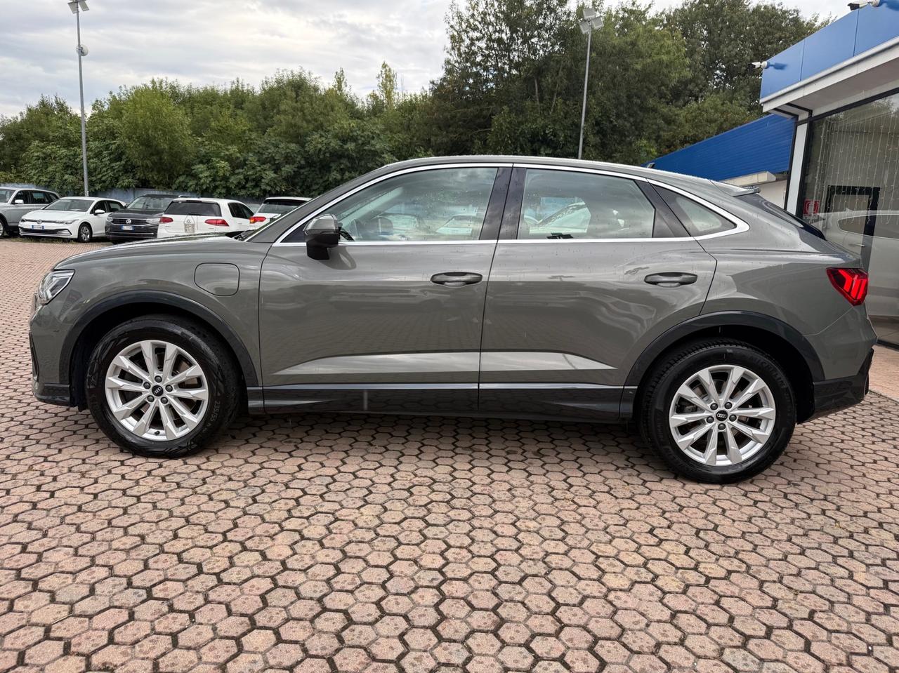 Q3 SPB 45 TFSI e S tronic Business Plus