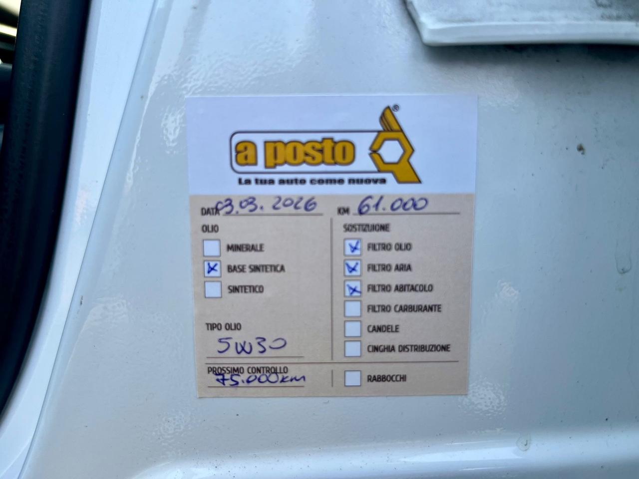 Toyota Yaris 1.5h 2015 61.000km pari al nuovo