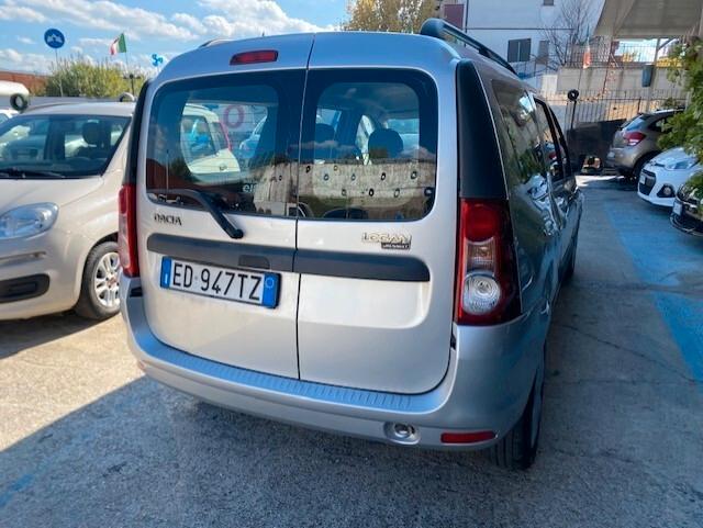 Dacia Logan MCV 1.6 90CV 5 posti Lauréate