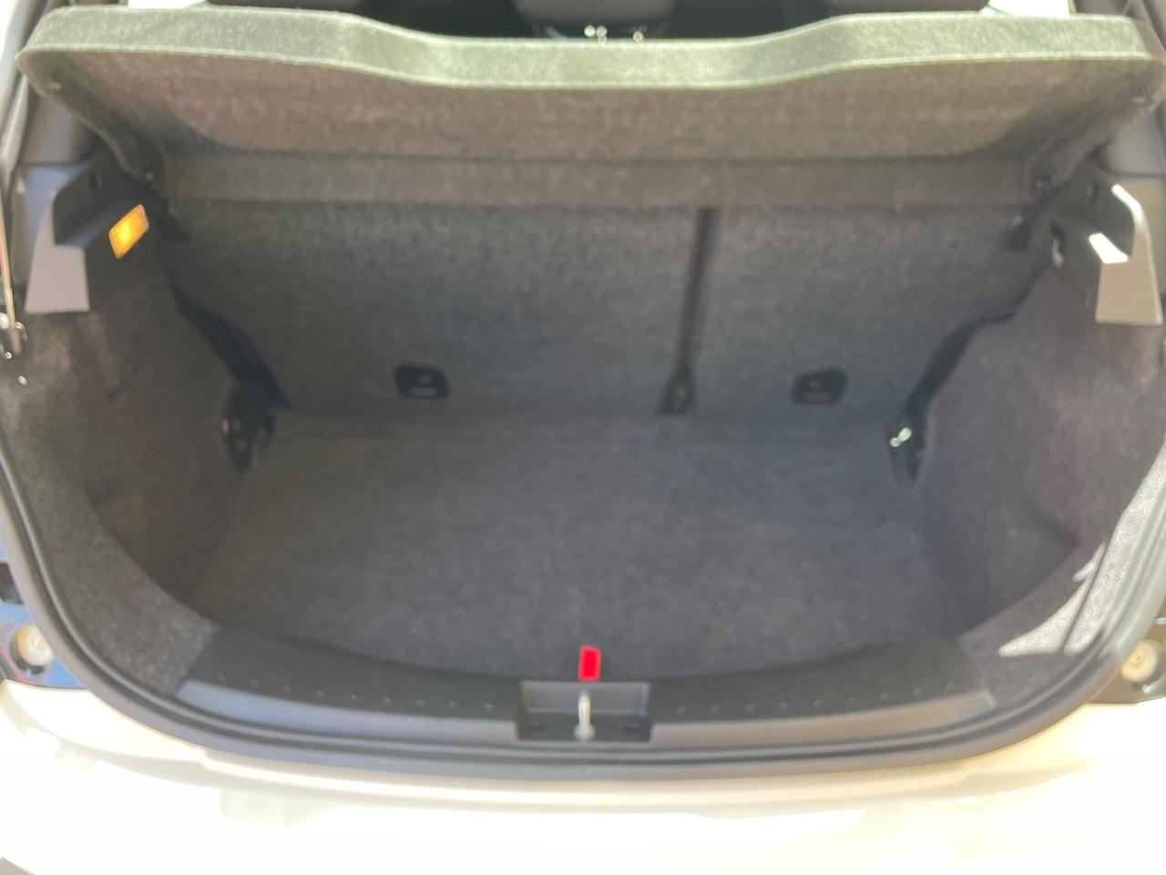 Lancia Ypsilon 1.0 FireFly 5 porte S&S Hybrid Ecochic