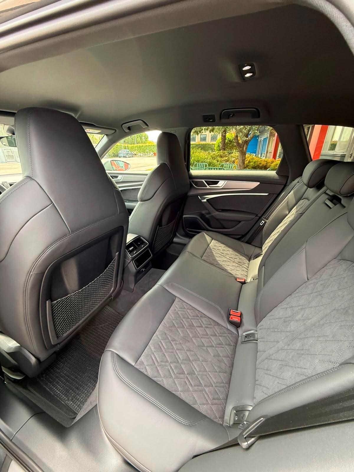 Audi RS6 Avant 4.0 TFSI V8 quattro tiptronic CARBONIO FRENI CARBOCERAMICI MY25