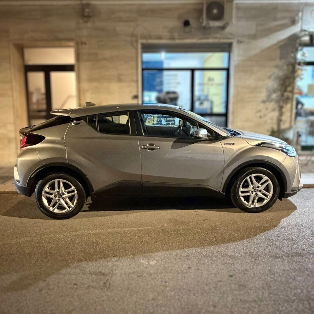 Toyota C-HR 1.8 Hybrid E-CVT Trend