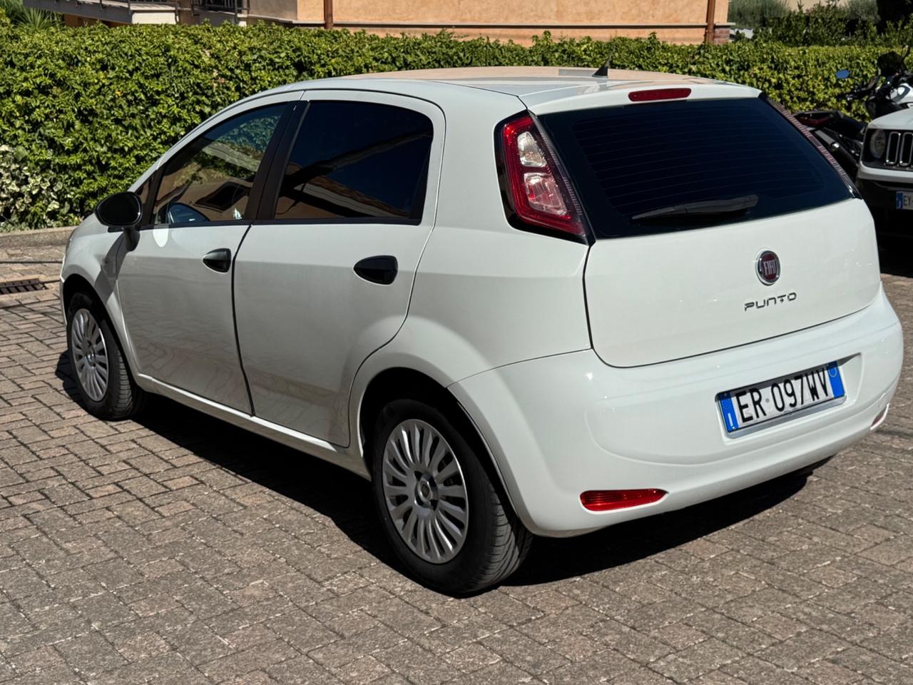 Fiat Punto 1.3 MJT II 75 CV 5 porte Street