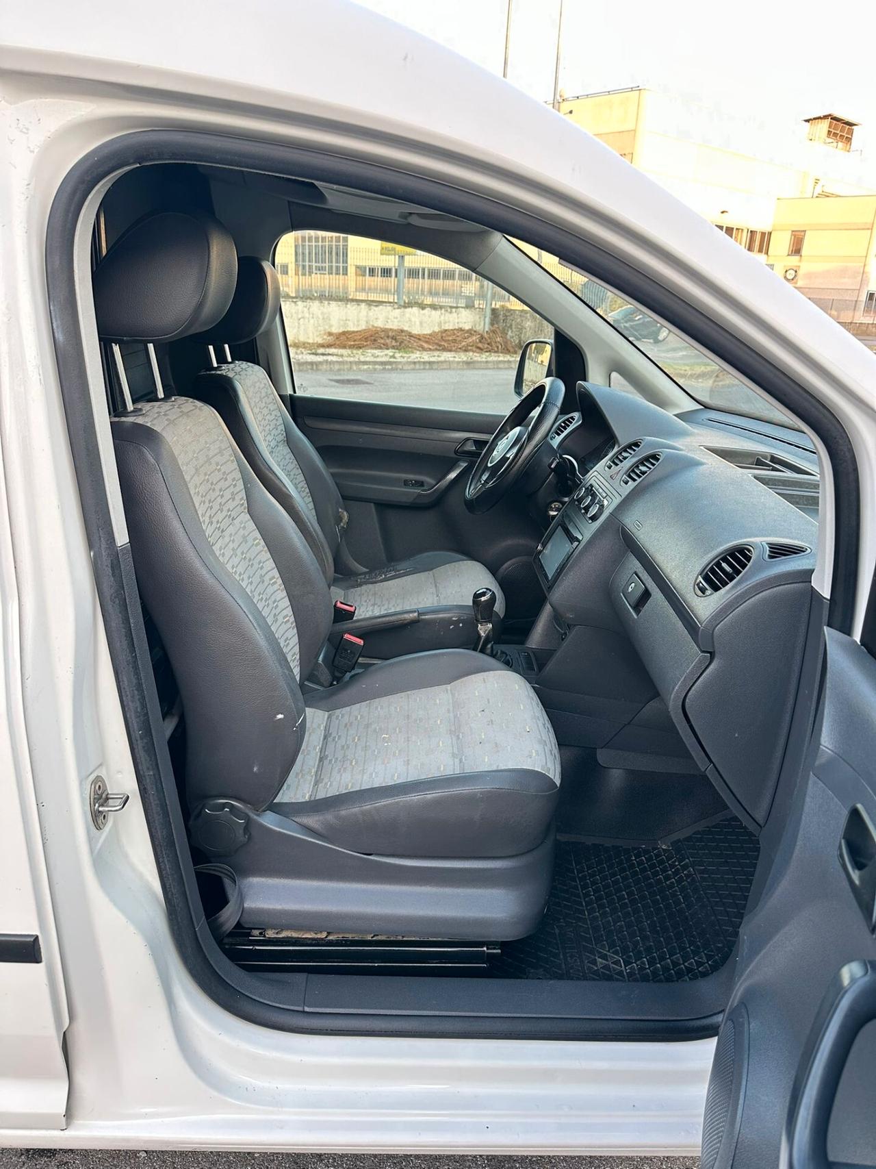 VW CADDY MAXI DEL 2012