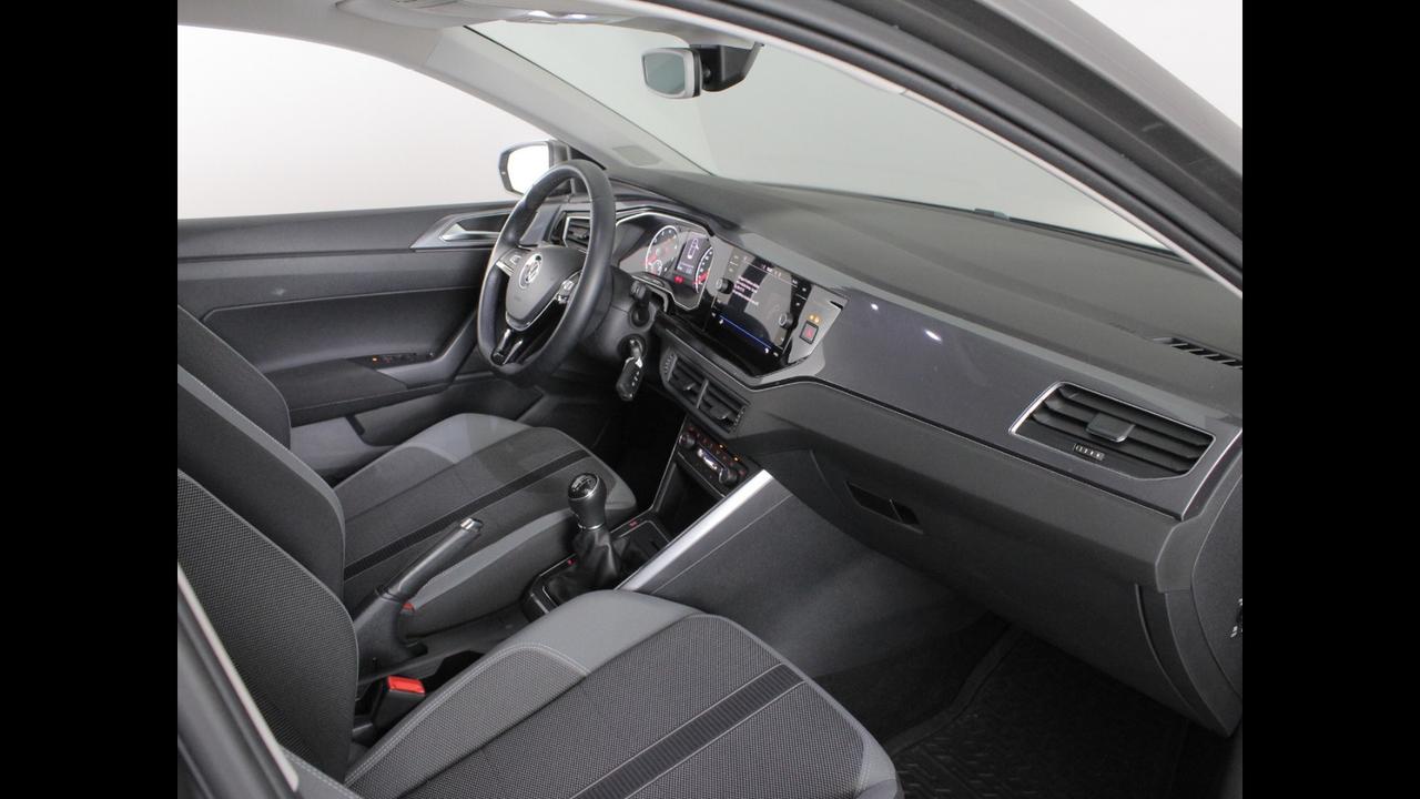 VOLKSWAGEN Polo VI 2017 - Polo 5p 1.0 tgi Highline 90cv my19