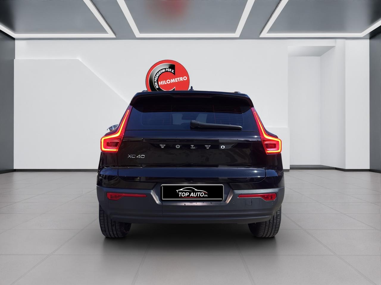 VOLVO XC40 D3 GEARTRONIC MOMENTUM - MY20