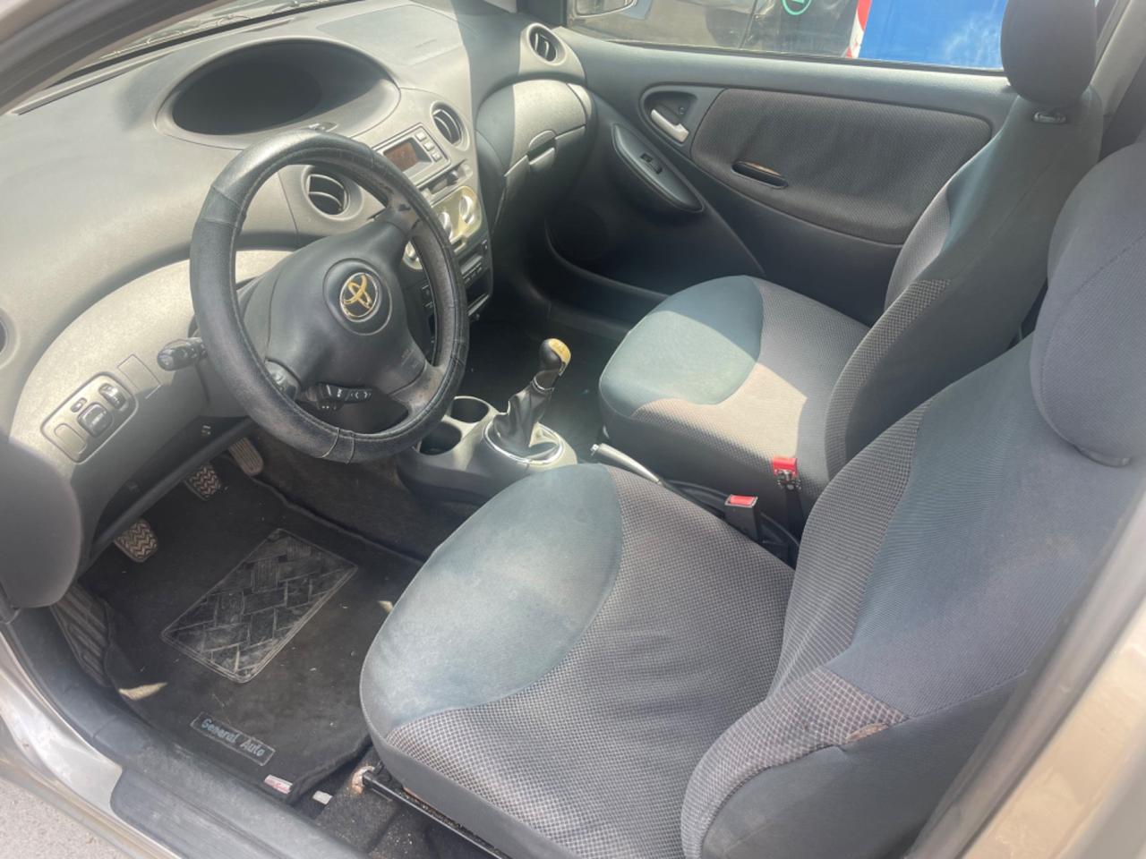 Toyota Yaris 1.0i 16V cat 3 porte