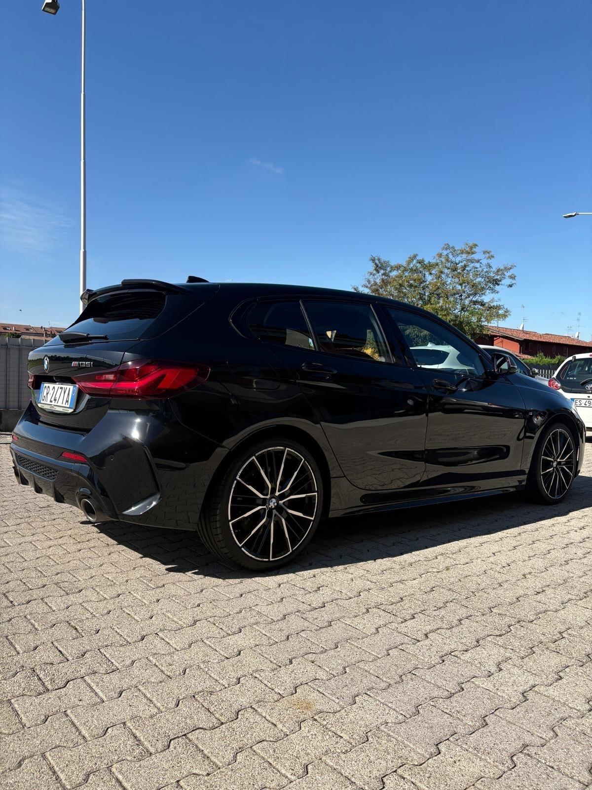 Bmw 135 M 135i xDrive Colorvision Edition