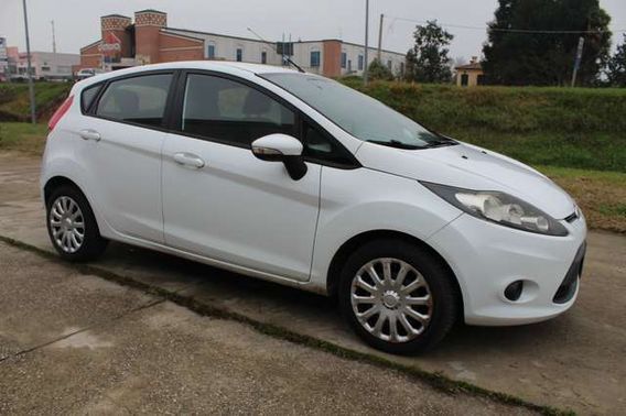 Ford Fiesta Fiesta 5p 1.4 16v Titanium c/esp Gpl E5