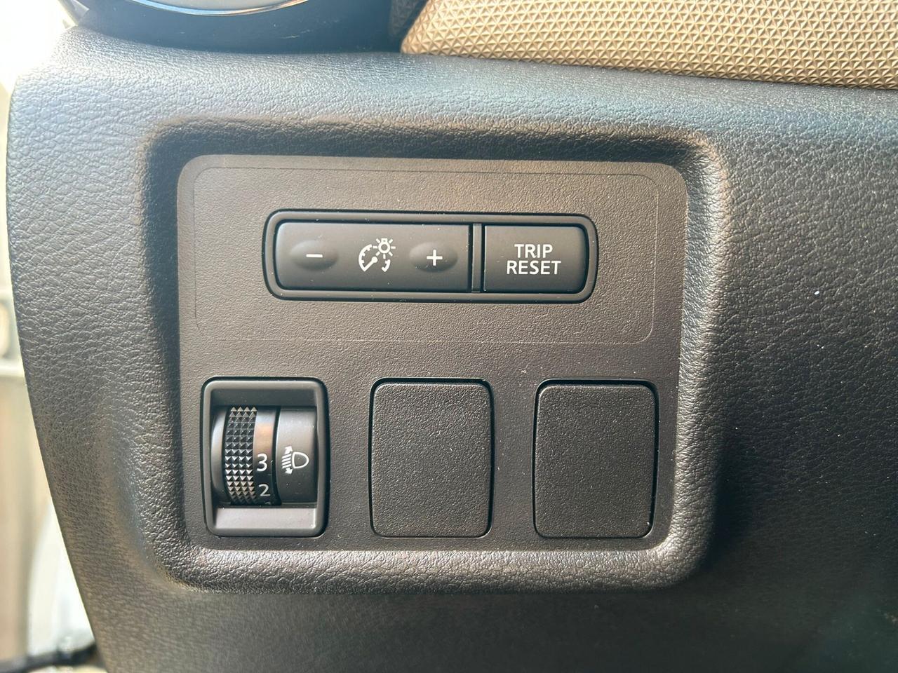 Nissan Micra IG 71 5 porte Acenta