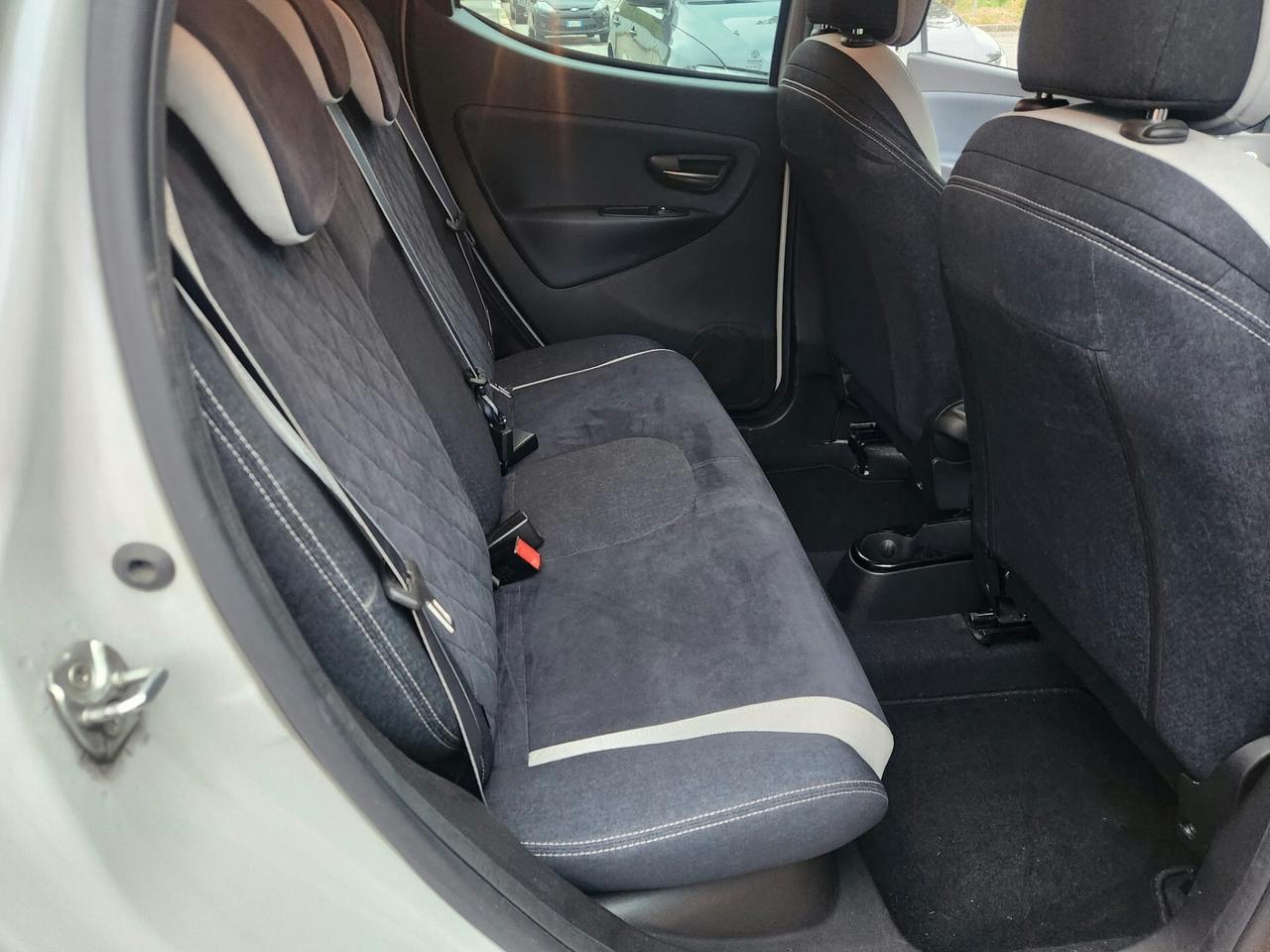 Lancia Ypsilon 1.2 69 CV 5 porte GPL Ecochic Platinum