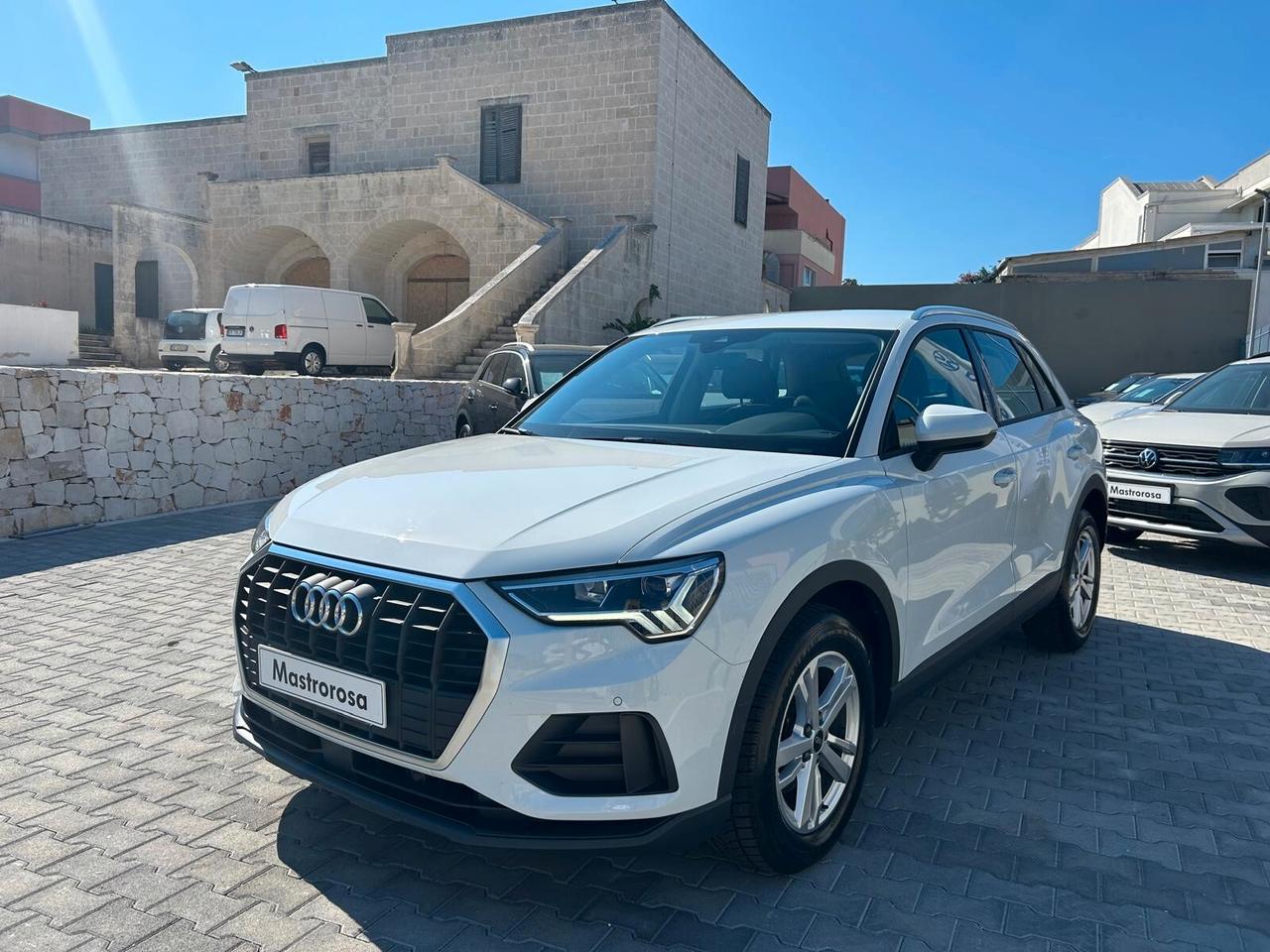 Audi Q3 35 TDI S tronic Business