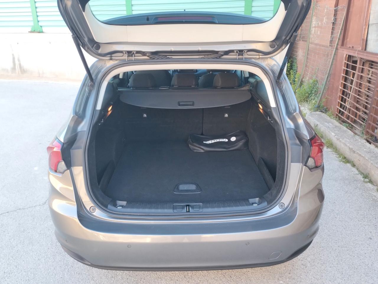 FIAT TIPO 1.6 MJT S&S 120CV LOUNGE SW