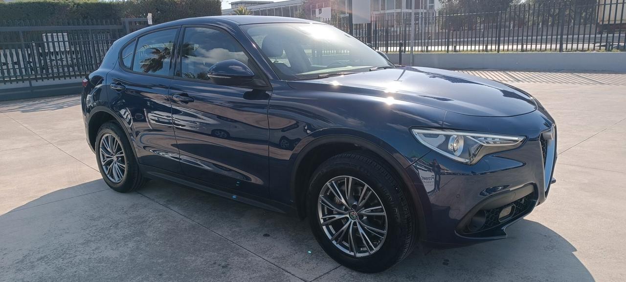 Alfa Romeo Stelvio 2.2 Turbodiesel 180 CV AT8 Q4 Executive